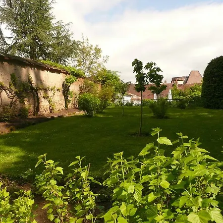 Bed & Breakfast D'hotes Et Roulotte Au Bonheur Du Parc Le Breuil (Allier)